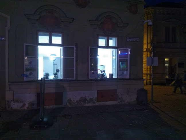 Opinii despre Memi Pasa Fodrászata în Pécs - Szórakozóhely