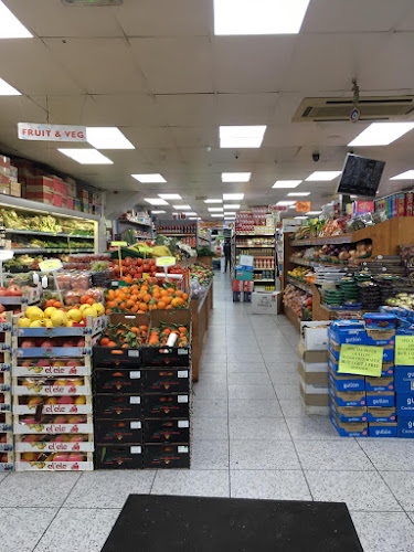 Reviews of Finsbury Food Market in London - Supermarket