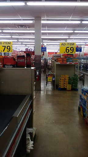 Grocery Store «Save-A-Lot», reviews and photos, 5751 Main St N, Jacksonville, FL 32208, USA