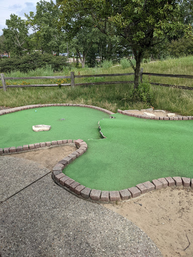 Miniature Golf Course «Highland Park Golf Learning Center», reviews and photos, 2205 Skokie Valley Rd, Highland Park, IL 60035, USA