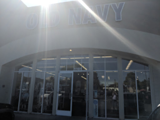 Clothing Store «Old Navy», reviews and photos, 1101 El Camino Real, Redwood City, CA 94063, USA