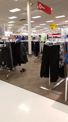 Department Store «Target», reviews and photos, 3101 Jefferson Davis Hwy, Alexandria, VA 22305, USA