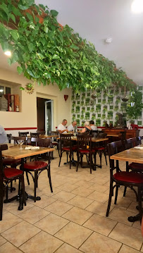 Atmosphère du Restaurant Le Bon Geours à Saint-Geours-de-Maremne - n°17