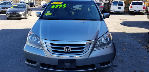 Used Car Dealer «Oakland Auto Sales», reviews and photos, 214 Tremont St, Taunton, MA 02780, USA