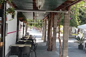 Restaurante La Pergola image
