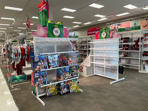 Department Store «Target», reviews and photos, 2905 District Ave S, Fairfax, VA 22031, USA