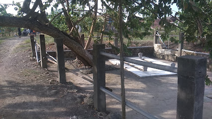 Monumen Asal Usul Dusun Prambon