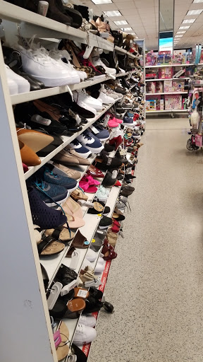Clothing Store «Ross Dress for Less», reviews and photos, 135 Brandon Town Center Dr, Brandon, FL 33511, USA