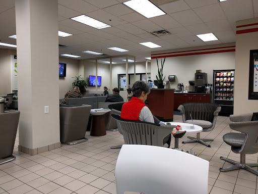 Toyota Dealer «Walser Toyota», reviews and photos, 4401 American Blvd W, Bloomington, MN 55437, USA