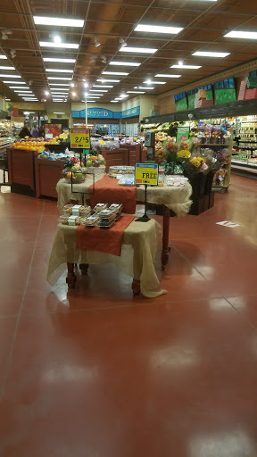 Supermarket «Price Chopper», reviews and photos, 1 W Main St, Richfield Springs, NY 13439, USA