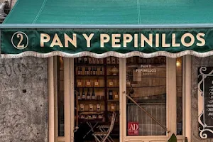 Pan y Pepinillos Café image