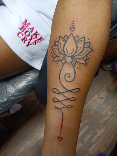 Explore illusion tattoo ideas, creative tattoo ideas in Mobile, available at Brothers Ink Tattoo Parlor