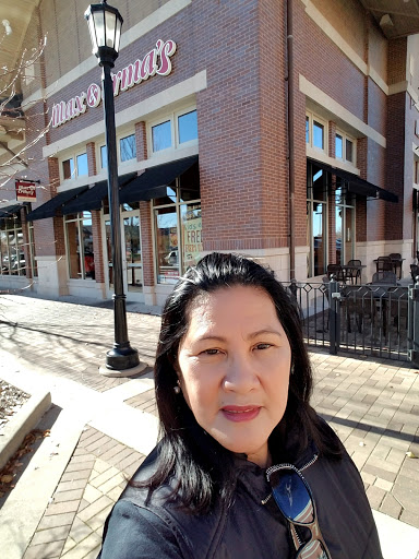 Sporting Goods Store «Nike Factory Store», reviews and photos, 25 Meadow Cir Dr, Lake St Louis, MO 63367, USA