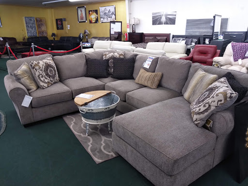 Furniture Store «Winner Furniture - Shively», reviews and photos, 2530 Dixie Hwy, Louisville, KY 40216, USA