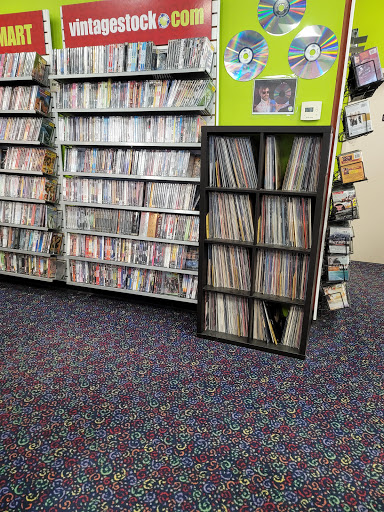DVD Store «Vintage Stock», reviews and photos, 1918 Star Dr, Liberty, MO 64068, USA