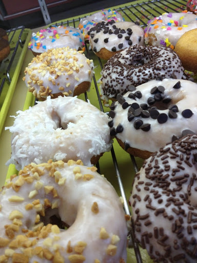 Donut Shop «Premium Donuts», reviews and photos, 8065 Elk Grove Florin Rd, Sacramento, CA 95829, USA