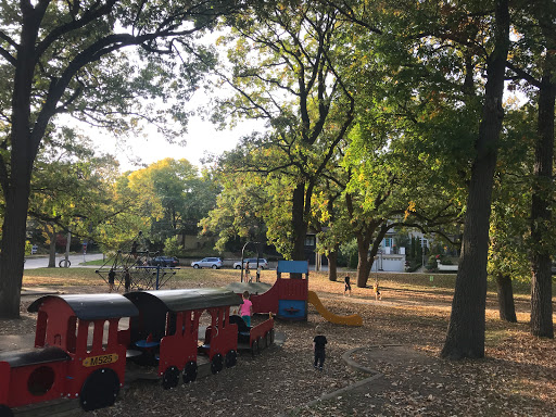 Park «Kenwood Park», reviews and photos, 2101 W Franklin Ave, Minneapolis, MN 55405, USA