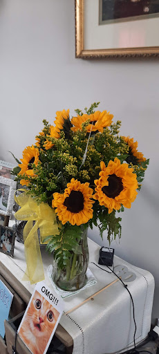 Florist «Oak Ridge Florist», reviews and photos, 5613 Berkshire Valley Rd, Oak Ridge, NJ 07438, USA