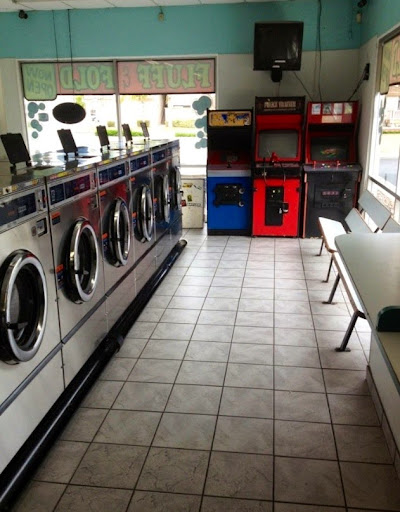 Laundromat «Huntington Coin Laundry», reviews and photos, 234 Adams Ave, Huntington Beach, CA 92648, USA