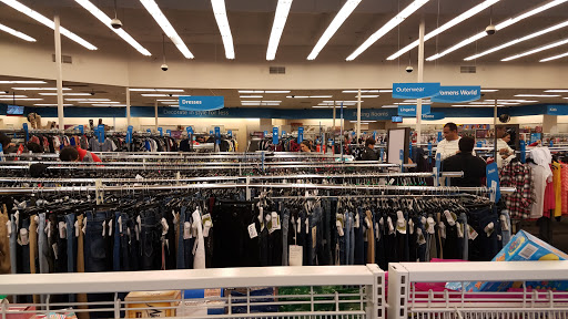 Clothing Store «Ross Dress for Less», reviews and photos, 640 Concar Dr, San Mateo, CA 94402, USA