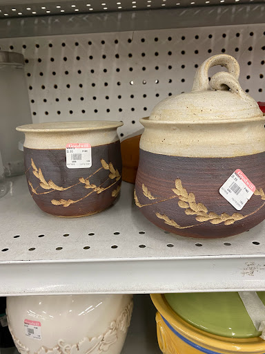 Thrift Store «Goodwill», reviews and photos