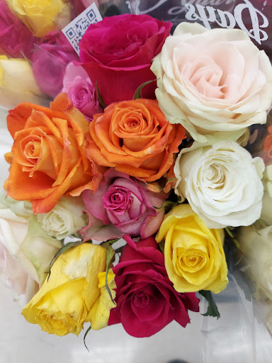 Grocery Store «Schnucks», reviews and photos, 975 S Annie Glidden Rd, DeKalb, IL 60115, USA