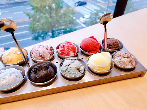 Ice cream buffet Seoul