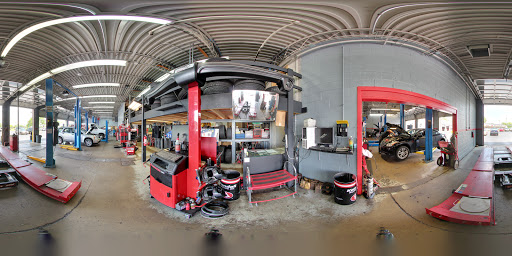 Auto Repair Shop «Suburban Tire Auto Repair Centers», reviews and photos, 692 Lake St, Roselle, IL 60172, USA