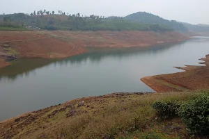 Sholayar Dam View Point image