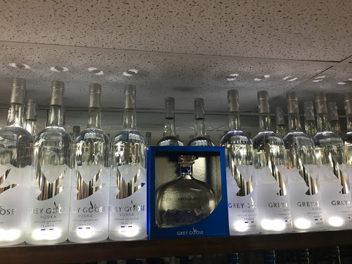 Liquor Store «Primo Liquors Weston», reviews and photos, 2390 Weston Rd, Weston, FL 33326, USA
