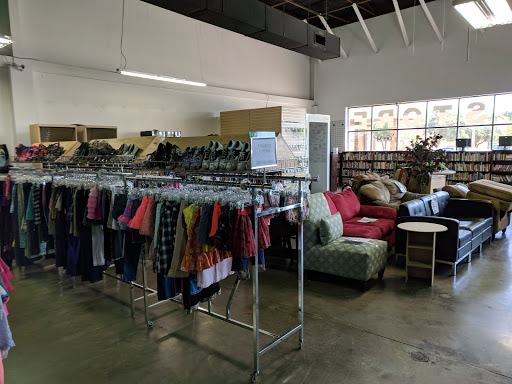 Thrift Store «Saint Vincent de Paul Thrift Store of Plano», reviews and photos, 3305 N Central Expy #280, Plano, TX 75023, USA