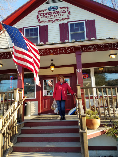 Grocery Store «Cornwall Country Market», reviews and photos, 25 Kent Rd S, Cornwall Bridge, CT 06754, USA