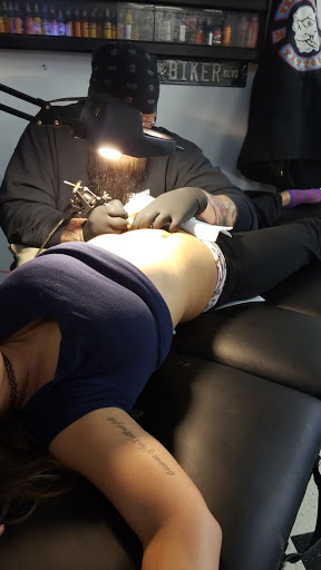 Tattoo Shop «Freehanman Tattoo», reviews and photos, 25 PA-611, Bartonsville, PA 18321, USA