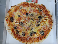 Plats et boissons du Pizzeria Chrono pizza à Sorgues - n°3
