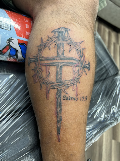 Explore heart tattoo ideas for females, creative tattoo ideas in Vancouver, available at Headstrong Tattoo Studio & Piercing