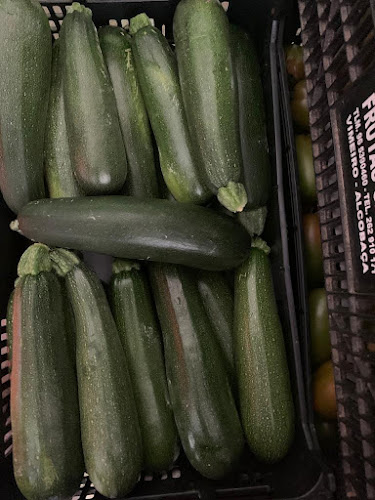 Super Irmãos Jeta - Mini Mercado, Lda. - Mercado