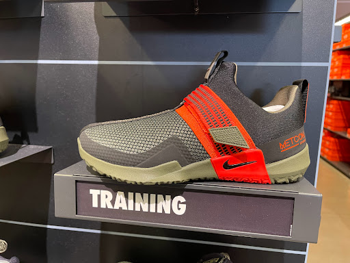 Sporting Goods Store «Nike Factory Store», reviews and photos, 1600 Saratoga Ave #213, San Jose, CA 95129, USA