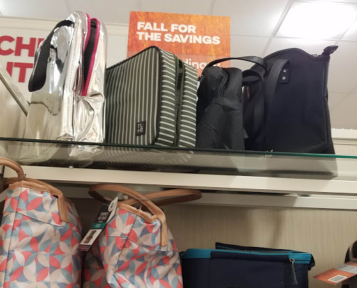 Shopping Mall «Grand Ridge Plaza», reviews and photos, 1451 Highlands Dr NE, Issaquah, WA 98029, USA