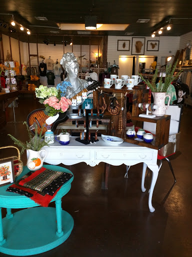 Clothing Store «Olde Fields Clothing Co.», reviews and photos, 519 W Gaines St, Tallahassee, FL 32301, USA