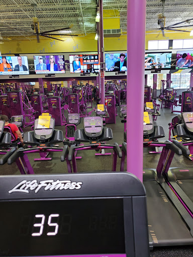 Gym «Planet Fitness», reviews and photos, 541 W Pioneer Pkwy, Grand Prairie, TX 75051, USA