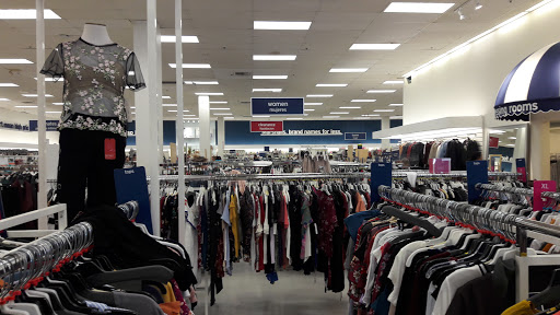 Clothing wholesale market place Oxnard