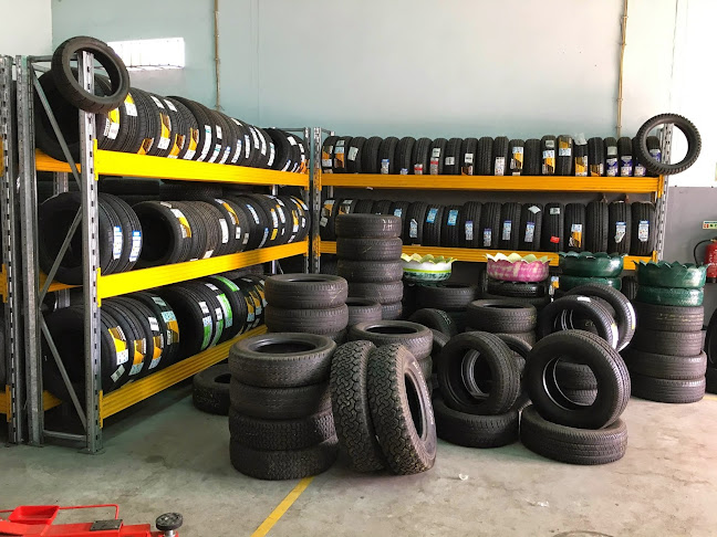 Avaliações doNM Pneus - Pneus Novos e Usados em Oliveira de Azeméis - Comércio de pneu