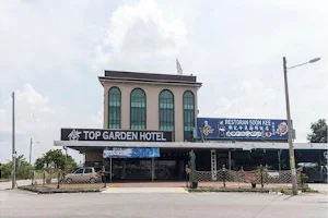 Top Garden Hotel image