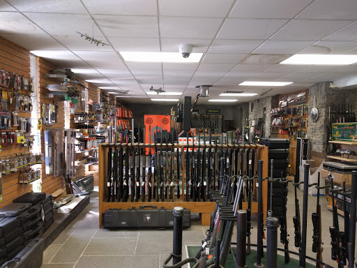 Outdoor Sports Store «Powderhorn Outdoor Sports Center», reviews and photos, 5755 Williston Rd, Williston, VT 05495, USA