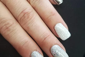 Deluxe Nail & Spa image