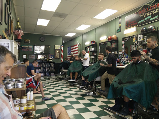 Barber Shop «Golden Crown Barber Shop», reviews and photos, 28971 Street of the Golden Lantern #105, Laguna Niguel, CA 92677, USA