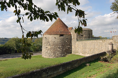 Tours de Navarre et d'Orval à Langres