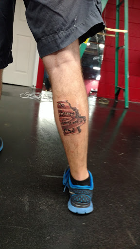 Tattoo Shop «Fishpig Ink», reviews and photos, 318 Woodward Ave, Muscle Shoals, AL 35661, USA