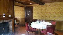 Atmosphère du Restaurant L'Etape Louis XIII à Mesnil-en-Ouche - n°5