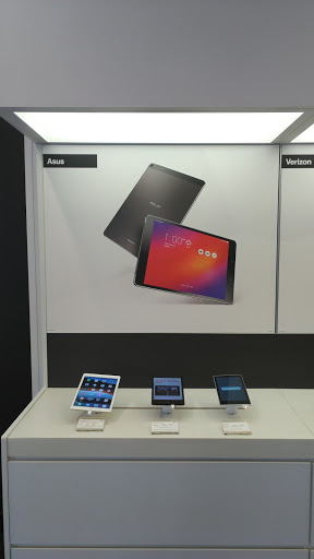 Cell Phone Store «Verizon», reviews and photos, 346 NJ-10, East Hanover, NJ 07936, USA